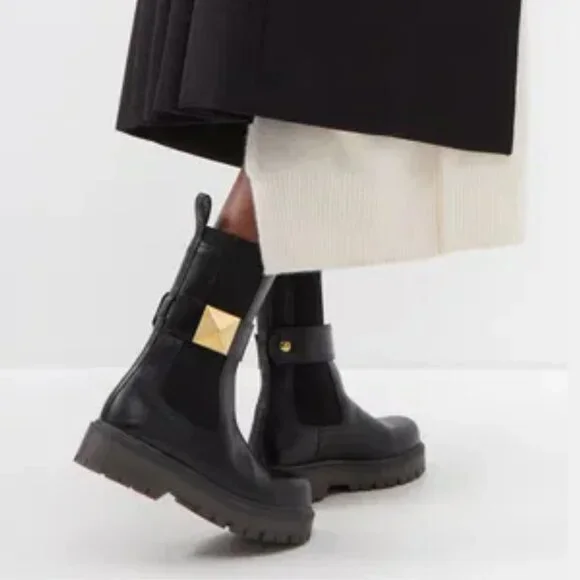 NWT Valentino Garavani Beatle 45 Ankle Boots One Stud Chunky Rubber Lug Sole - Picture 3 of 12